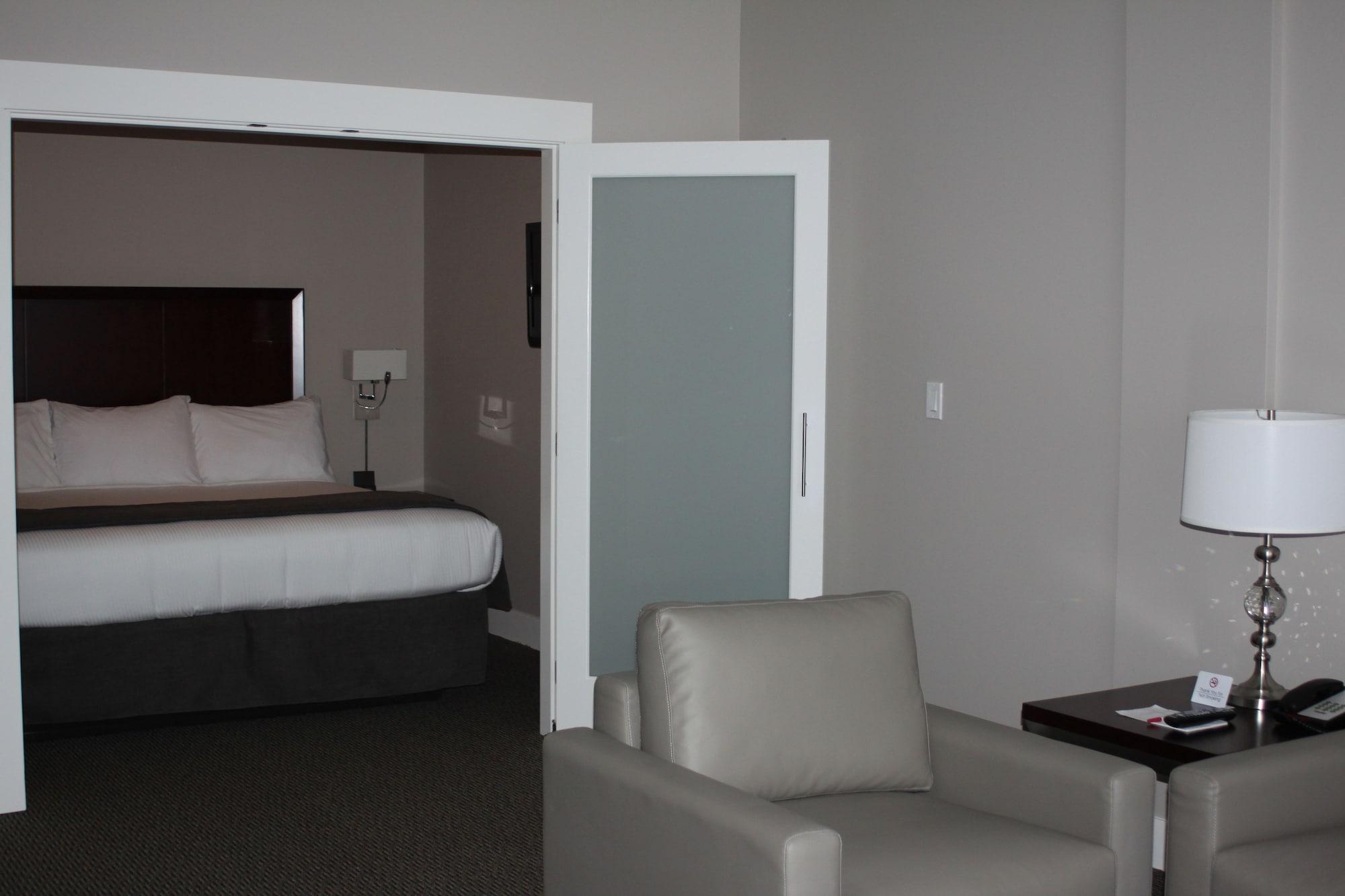 Capital City Center Hotel Виктория Экстерьер фото