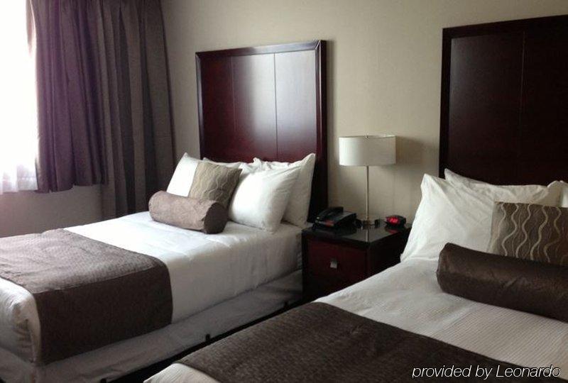 Capital City Center Hotel Виктория Экстерьер фото
