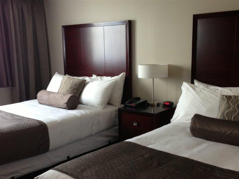Capital City Center Hotel Виктория Экстерьер фото